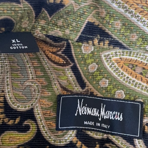 Neiman Marcus long sleeve button down shirt - Picture 4 of 4